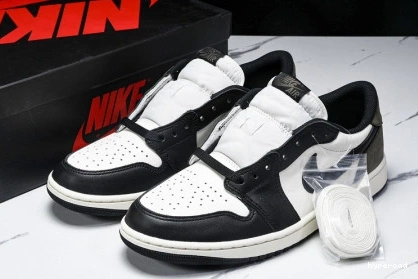 Hyperoad Air OG 1 Jordan Low “Mocha” 1112